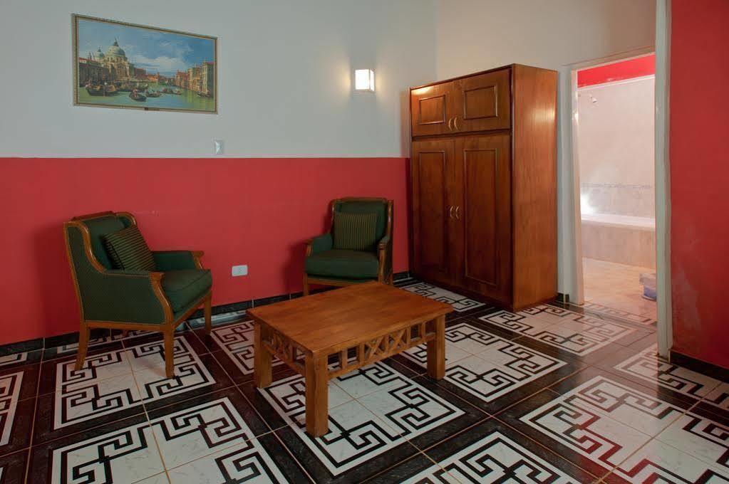 Hotel Posada La Sorgente Пуэрто-Игуасу Экстерьер фото